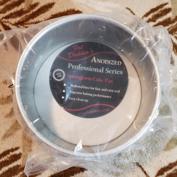 (NWT) Fat Daddio's 8" x 3' Round Springform Cake Pan - Picture 9 of 9